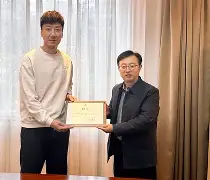 九游娱乐-上海男篮更换主教练