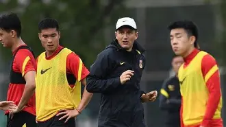 上海男篮更换主教练